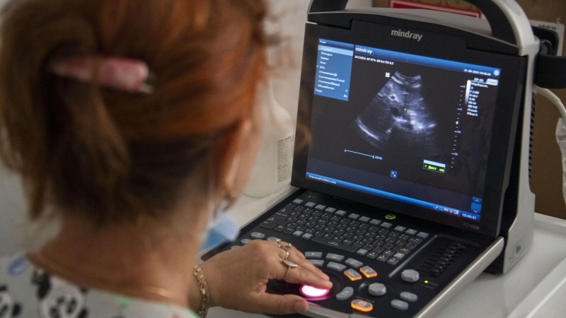Сначала услышать сердцебиение: новые рекомендации по проведению абортов