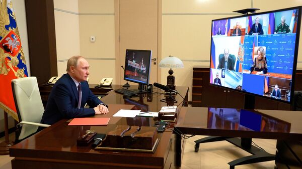 Путин созвал Совбез по внутренней безопасности