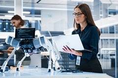 Россиянам перечислили самые перспективные профессии с высокой зарплатой
