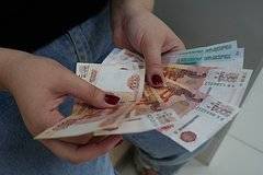 Разрыв между средними зарплатами в России рекордно вырос