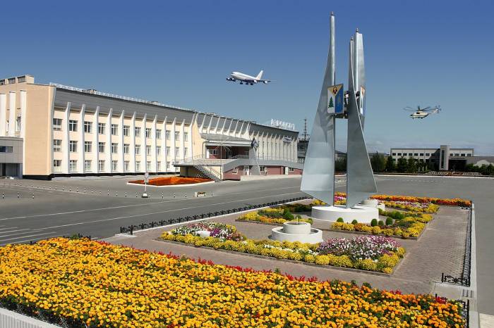 Экстренное приземление самолета Air China в аэропорту Нижневартовска