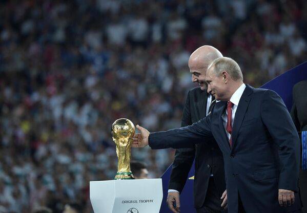 Путину – 73: самые яркие фото президента России