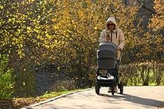 В России собрались снизить число получателей пособия на ребенка