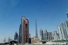 Российские туристы пожаловались на испорченный из-за дождей отдых в Дубае