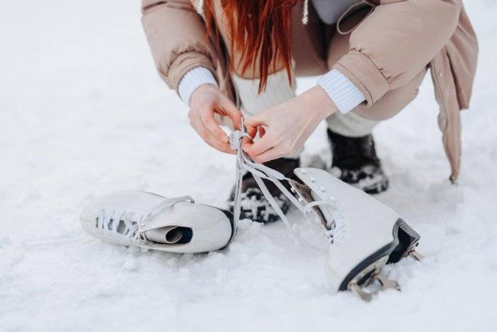 Катки Москвы 2025-2026: топ-10, открытые и закрытые, адреса и цены