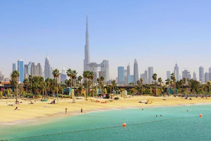 Пляж в Дубае