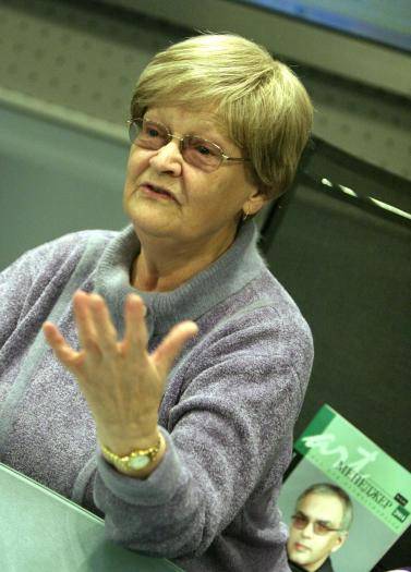 Заслуженная артистка РФ Нина Гребешкова