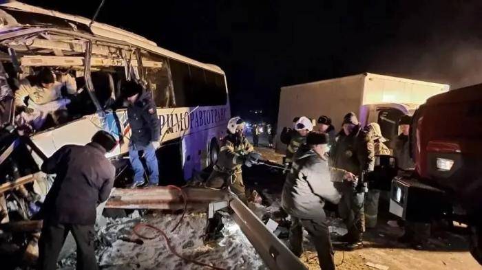 На месте ДТП с участием туристического автобуса в Приморье