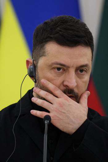 Зеленский поручил разработать новый план обороны Украины. Что это значит?