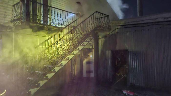 Последствия пожара в сауне в Прокопьевске Кемеровской области