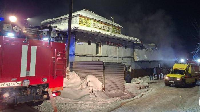 На месте пожара в сауне в Прокопьевске Кемеровской области