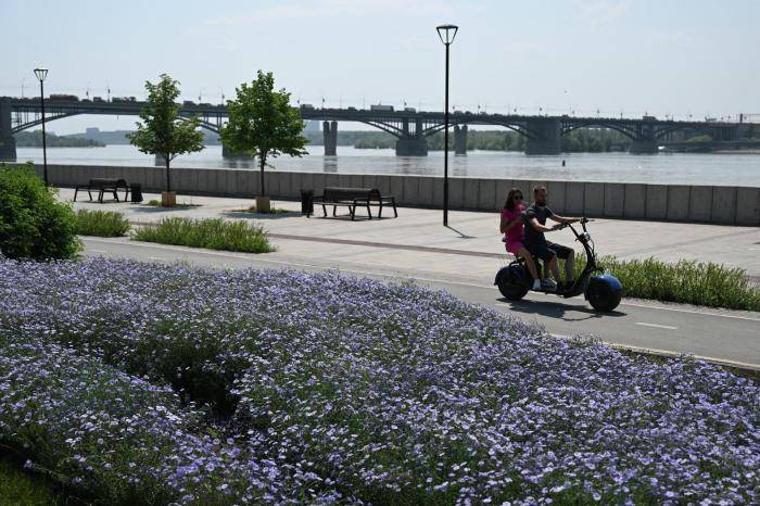 Михайловская набережная реки Обь в Новосибирске