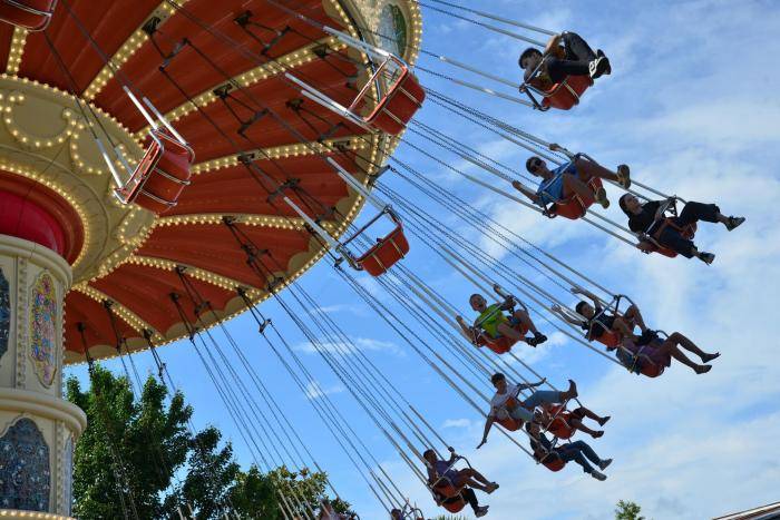 Дети в Парке развлечений Сочи Парк