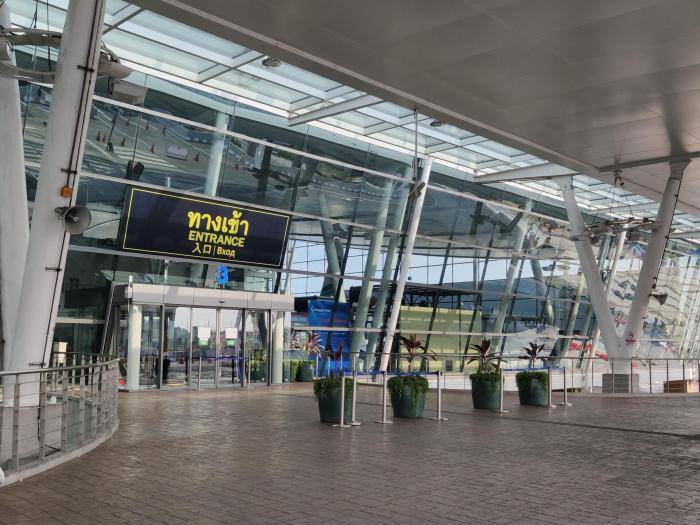 Вход в аэропорт Пхукета