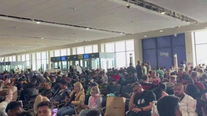 Обстановка в аэропорту Дубая