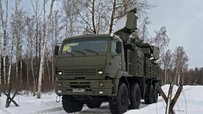 Самоходный зенитный ракетно-пушечный комплекс Панцирь-С1