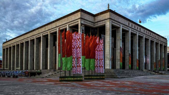 Дворец Республики и нулевой километр в Минске