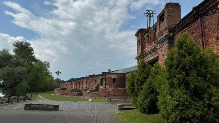 Брест, Музей войны - территория мира