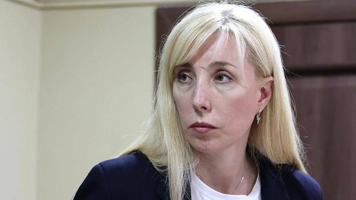Бывший вице-губернатор Краснодарского края Анна Минькова в здании суда