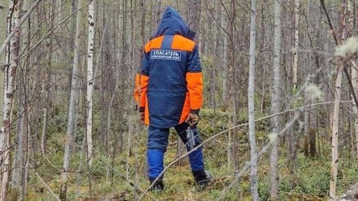 Спасатели Красноярского поисково-спасательного отряда работают в районе пропажи семьи Усольцевых