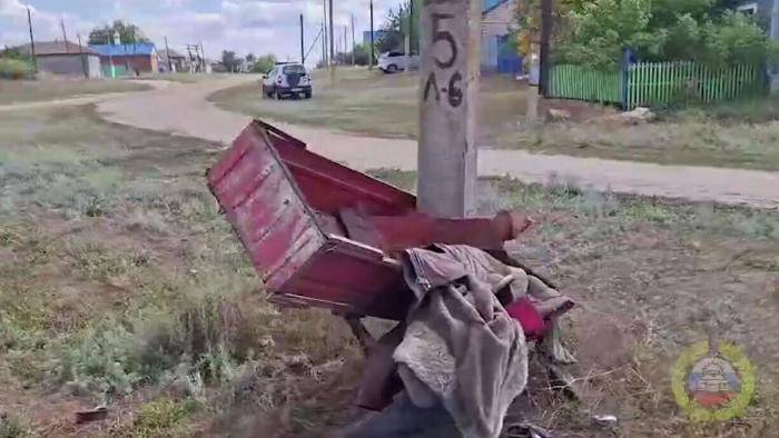 Последствия ДТП с участием мотоцикла в селе Матышево Волгоградской области. Кадр видео