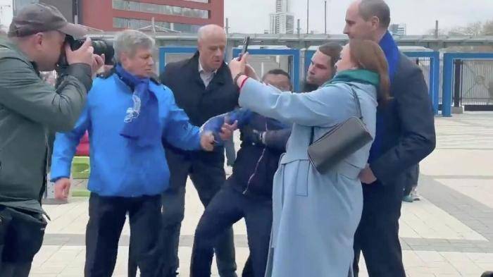 Момент попытки нападения на губернатора Свердловской области Дениса Паслера