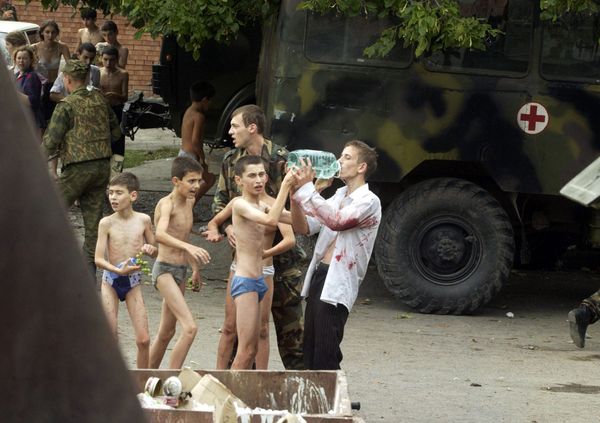 Спасенные заложники