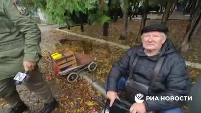 Пожилой житель Алешек рассказал, что едет в Россию к внукам и правнукам